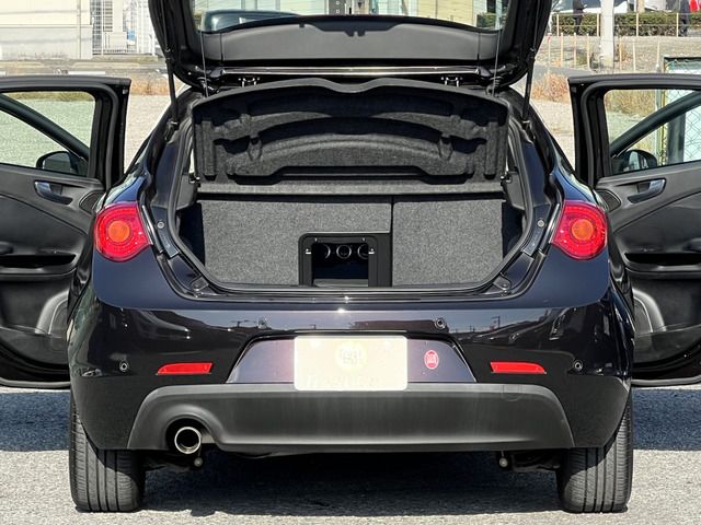 2013 ALFA Romeo GIULIETTA 缩略图 46