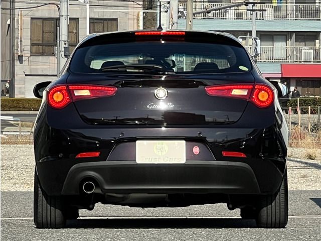 2013 ALFA Romeo GIULIETTA 缩略图 13