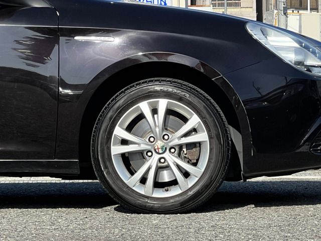 2013 ALFA Romeo GIULIETTA 缩略图 15