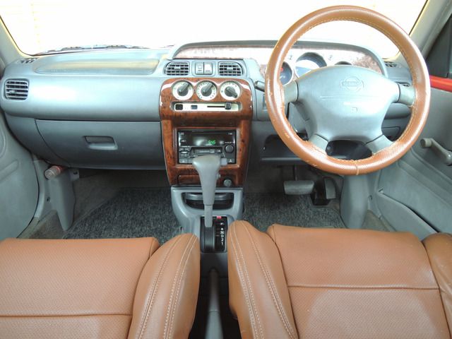 1997 Nissan MARCH — фото 10