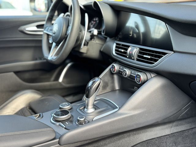 2017 ALFA Romeo JULIA — миниатюра 33