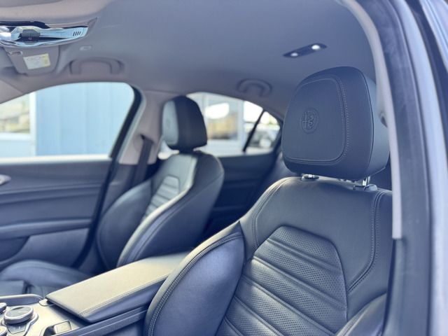 2017 ALFA Romeo JULIA — миниатюра 36