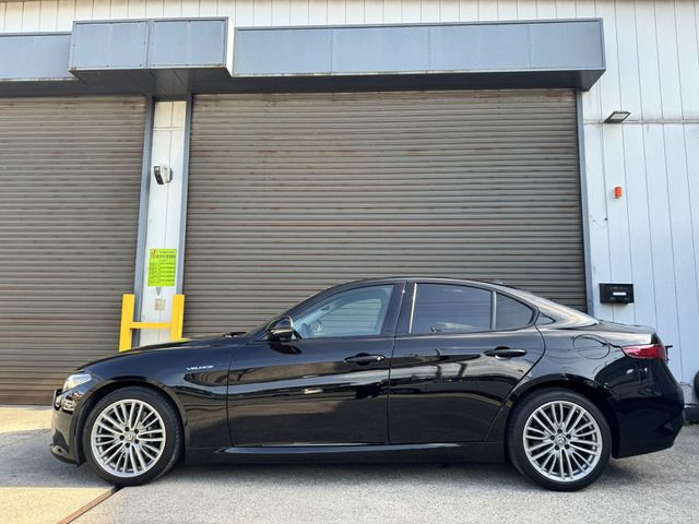 2017 ALFA Romeo JULIA — миниатюра 44