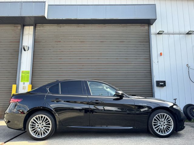 2017 ALFA Romeo JULIA — миниатюра 45