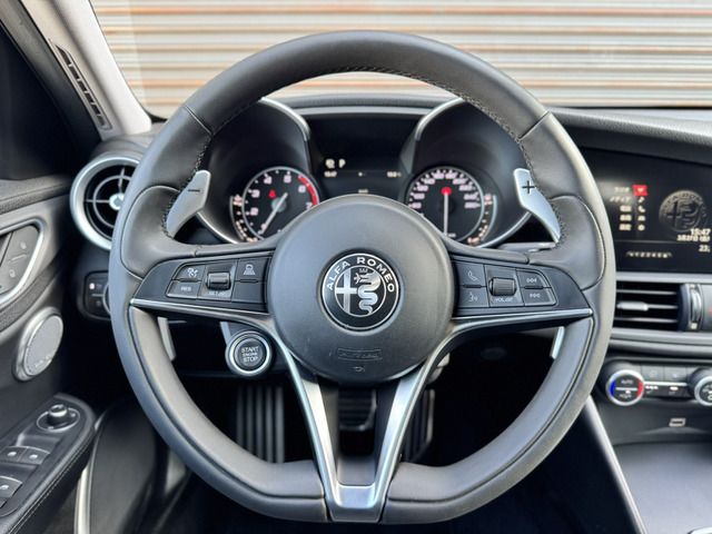 2017 ALFA Romeo JULIA — миниатюра 17