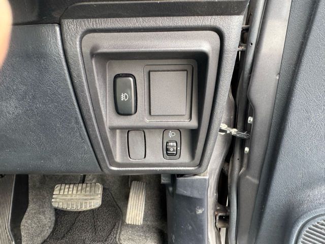 2008 Nissan KICKS 缩略图 22