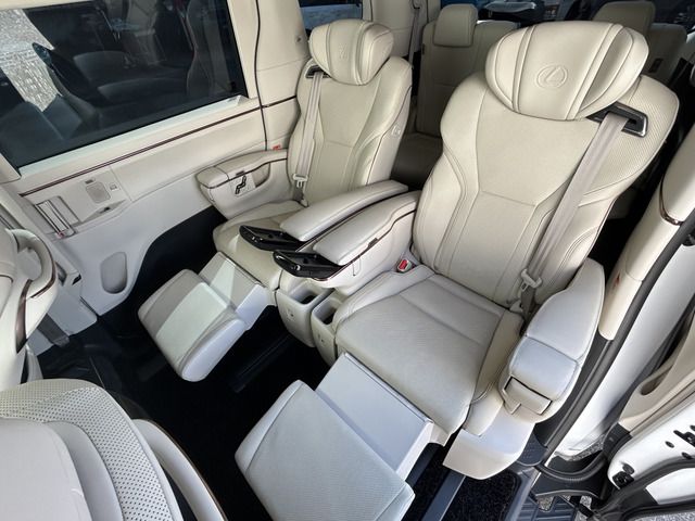 صورة مصغرة 27 لـ 2024 Lexus LM