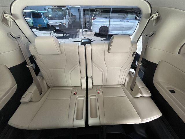 صورة مصغرة 35 لـ 2024 Lexus LM