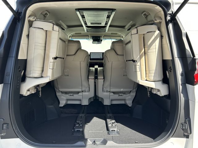 صورة مصغرة 43 لـ 2024 Lexus LM