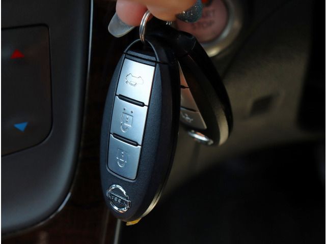 2013 Nissan SYLPHY — миниатюра 29