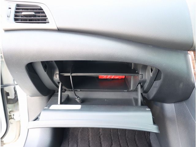 2013 Nissan SYLPHY — миниатюра 34