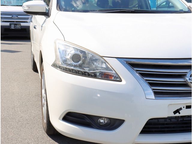 2013 Nissan SYLPHY — миниатюра 11