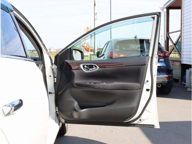 2013 Nissan SYLPHY — миниатюра 17