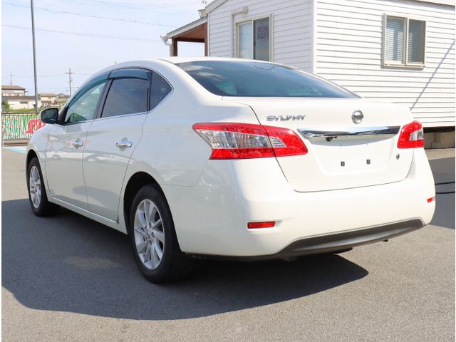 2013 Nissan SYLPHY — фото 6