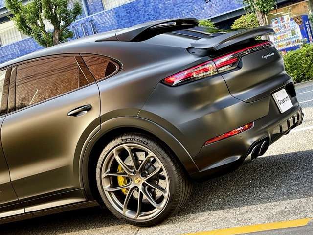 صورة مصغرة 11 لـ 2020 Porsche CAYENNE COUPE