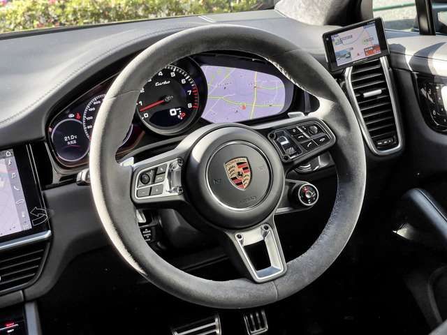 صورة مصغرة 17 لـ 2020 Porsche CAYENNE COUPE