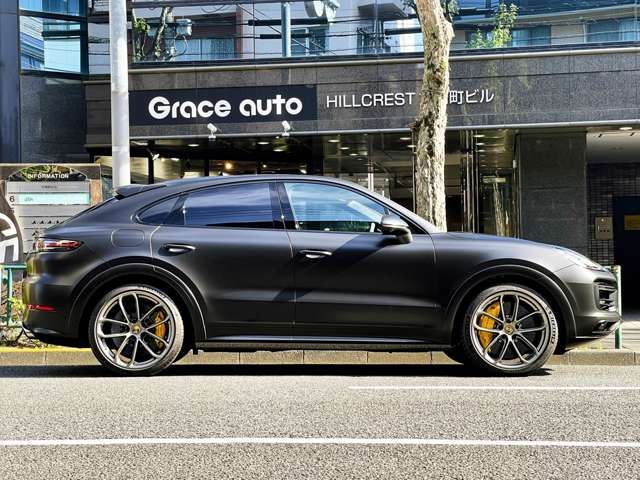 صورة مصغرة 8 لـ 2020 Porsche CAYENNE COUPE
