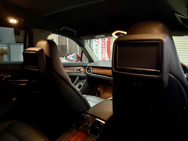 2010 Porsche PANAMERA 缩略图 43