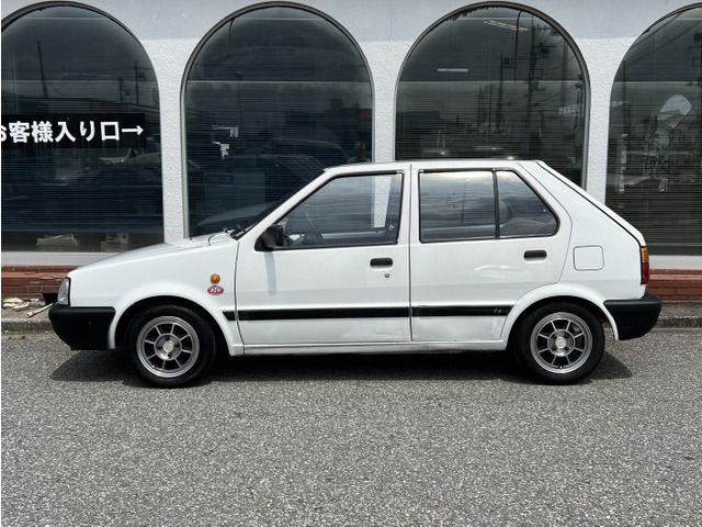 1991 Nissan MARCH 照片 10