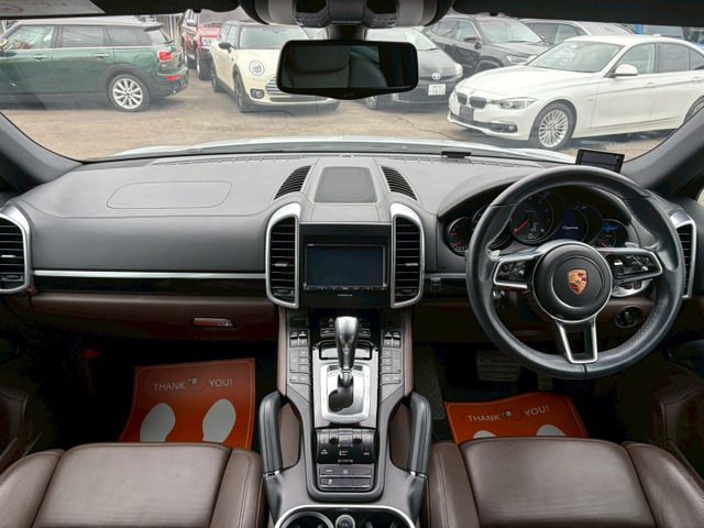 2015 Porsche CAYENNE — миниатюра 34