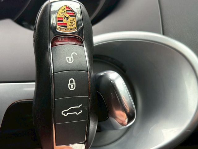 2015 Porsche CAYENNE — миниатюра 40