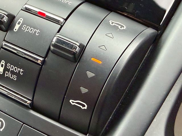 2015 Porsche CAYENNE — миниатюра 50