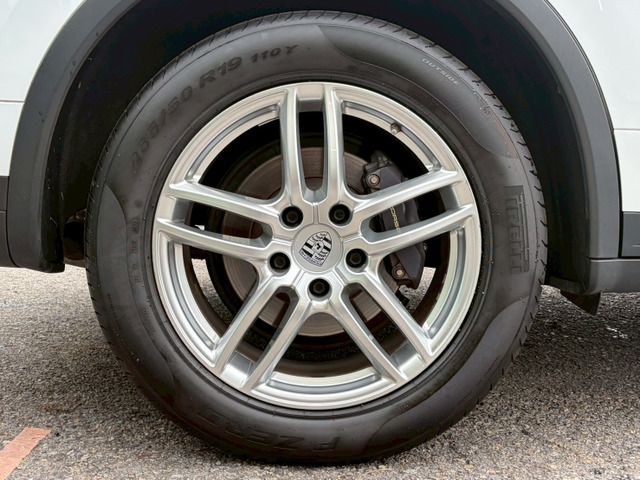 2015 Porsche CAYENNE — миниатюра 5
