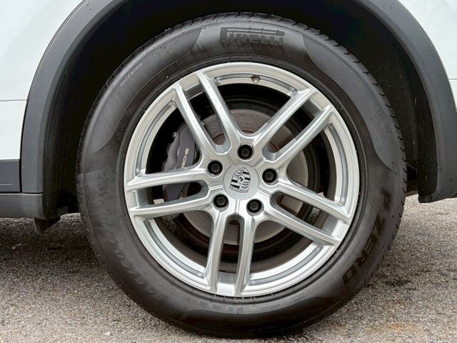 2015 Porsche CAYENNE — миниатюра 6