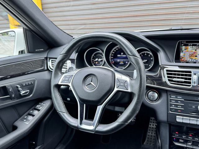 صورة مصغرة 22 لـ 2015 Mercedes-BENZ E-CLASS AMG