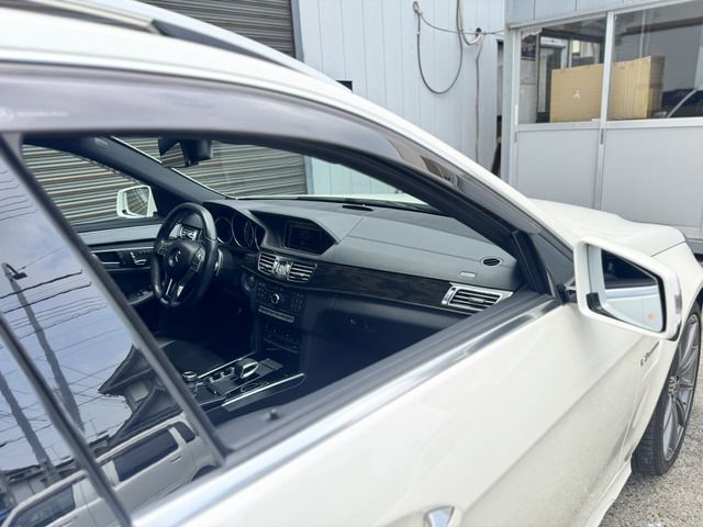 صورة مصغرة 25 لـ 2015 Mercedes-BENZ E-CLASS AMG