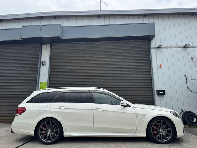صورة مصغرة 26 لـ 2015 Mercedes-BENZ E-CLASS AMG