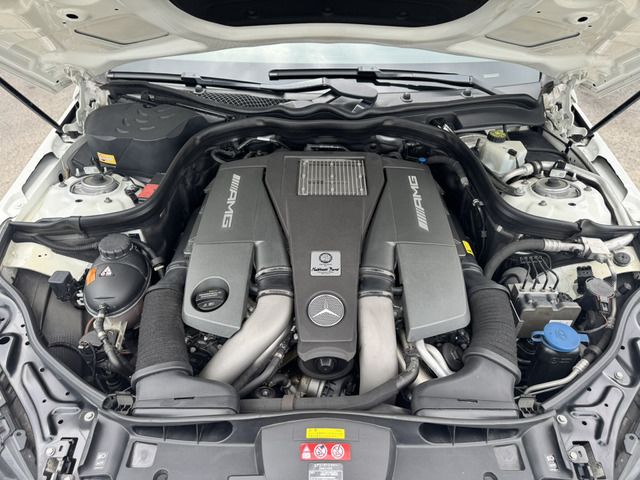 صورة مصغرة 32 لـ 2015 Mercedes-BENZ E-CLASS AMG