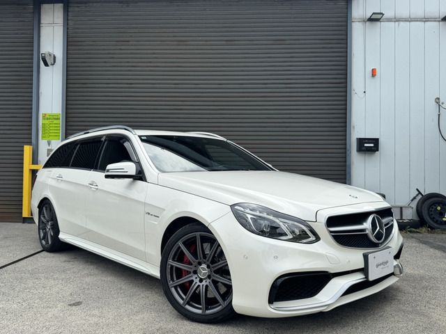 صورة مصغرة 34 لـ 2015 Mercedes-BENZ E-CLASS AMG