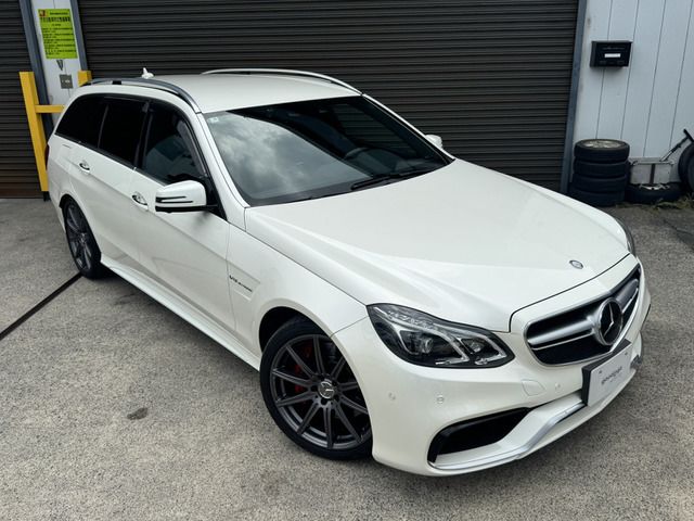 صورة مصغرة 35 لـ 2015 Mercedes-BENZ E-CLASS AMG