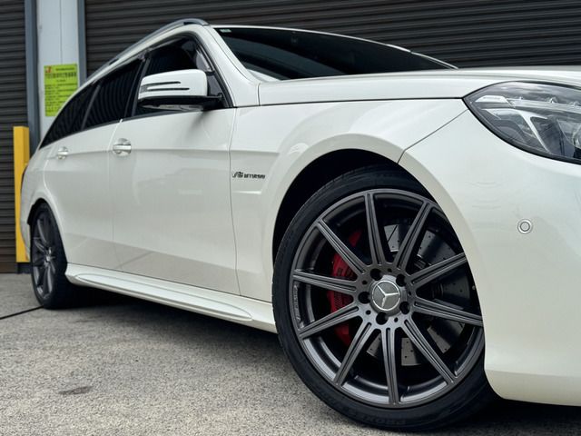 صورة مصغرة 36 لـ 2015 Mercedes-BENZ E-CLASS AMG