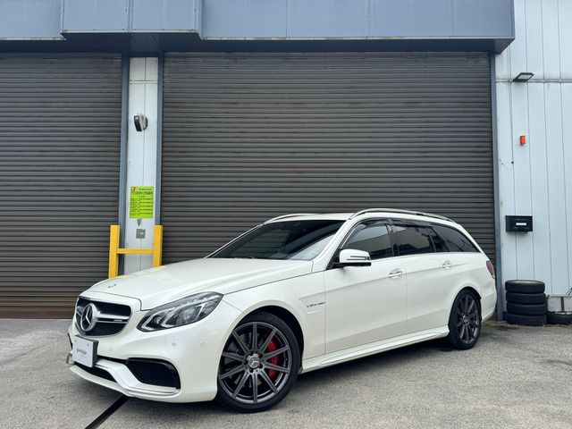 صورة مصغرة 37 لـ 2015 Mercedes-BENZ E-CLASS AMG