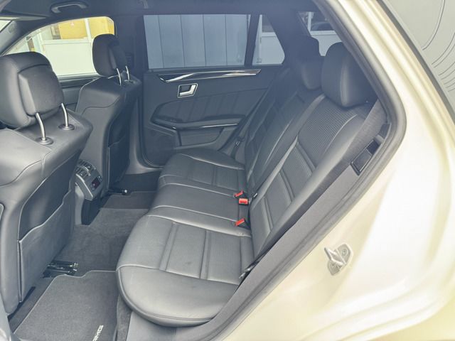 صورة مصغرة 50 لـ 2015 Mercedes-BENZ E-CLASS AMG