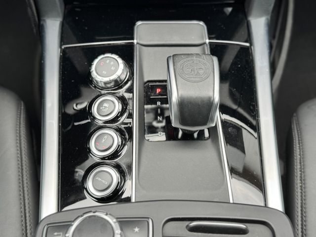 صورة مصغرة 19 لـ 2015 Mercedes-BENZ E-CLASS AMG