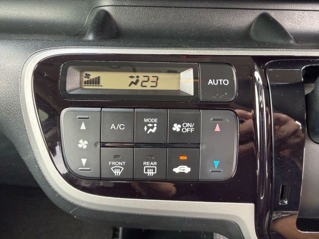 2011 Honda N-BOX CUSTOM 缩略图 18