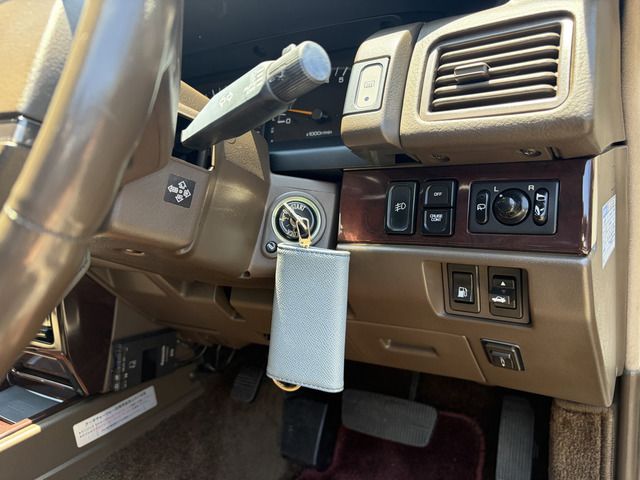 صورة مصغرة 21 لـ 1989 Nissan CIMA