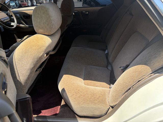 صورة مصغرة 28 لـ 1989 Nissan CIMA