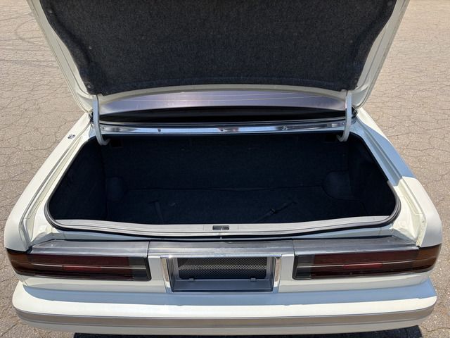 صورة مصغرة 30 لـ 1989 Nissan CIMA