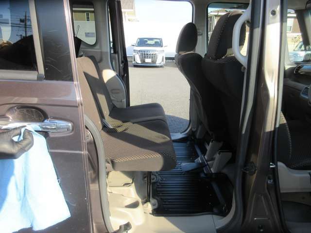 2012 Honda N-BOX+ 照片 9