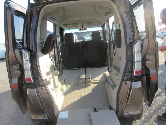 2012 Honda N-BOX+ 照片 8