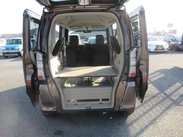2012 Honda N-BOX+ 照片 7