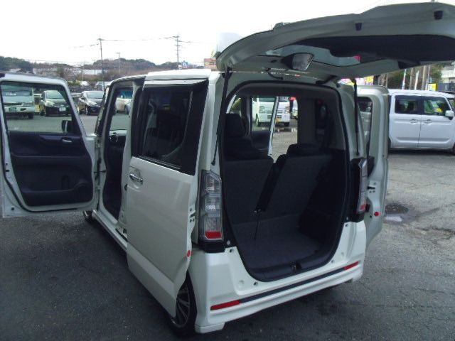 2012 Honda N-BOX CUSTOM 照片 10