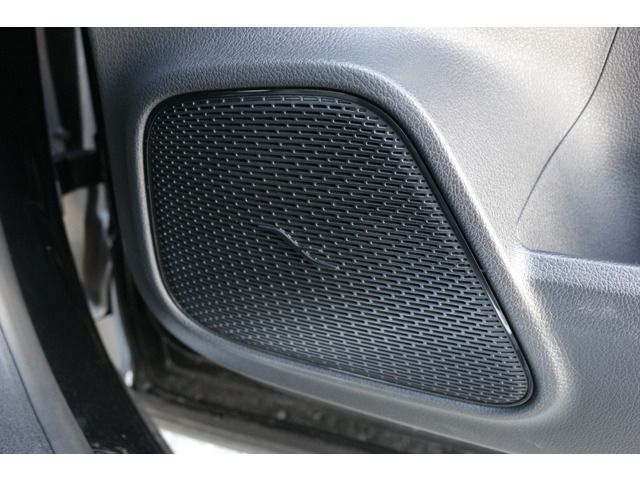 2022 Mercedes-BENZ EQB — миниатюра 30