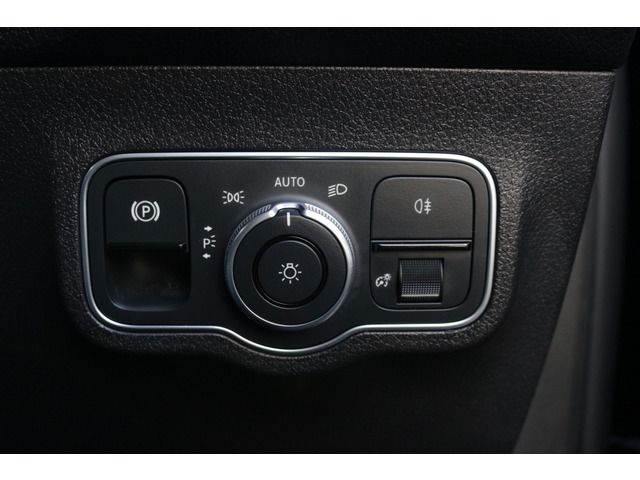 2022 Mercedes-BENZ EQB — миниатюра 36