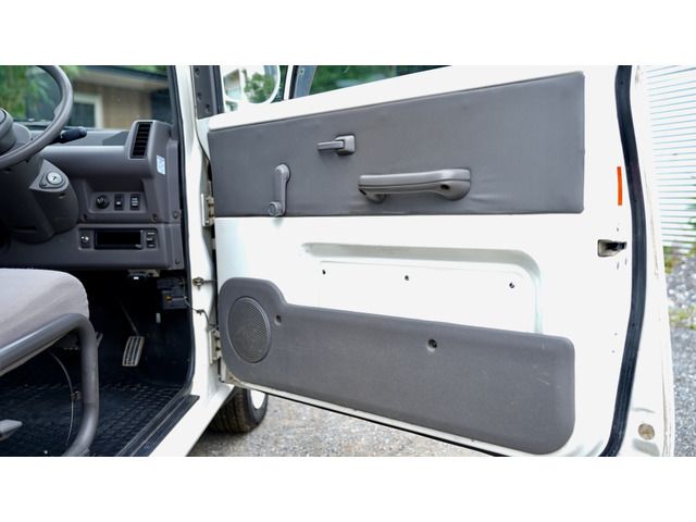 صورة مصغرة 45 لـ 1989 Nissan S-CARGO
