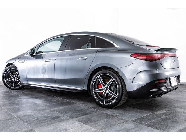 صورة 10 لـ 2023 Mercedes-BENZ EQE AMG